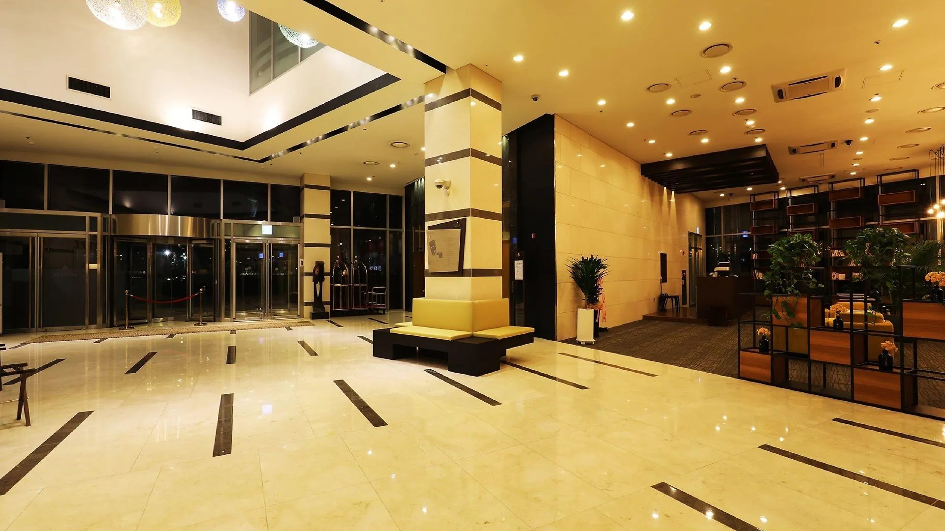 **  Bridge Hotel Incheon Songdo 韓国