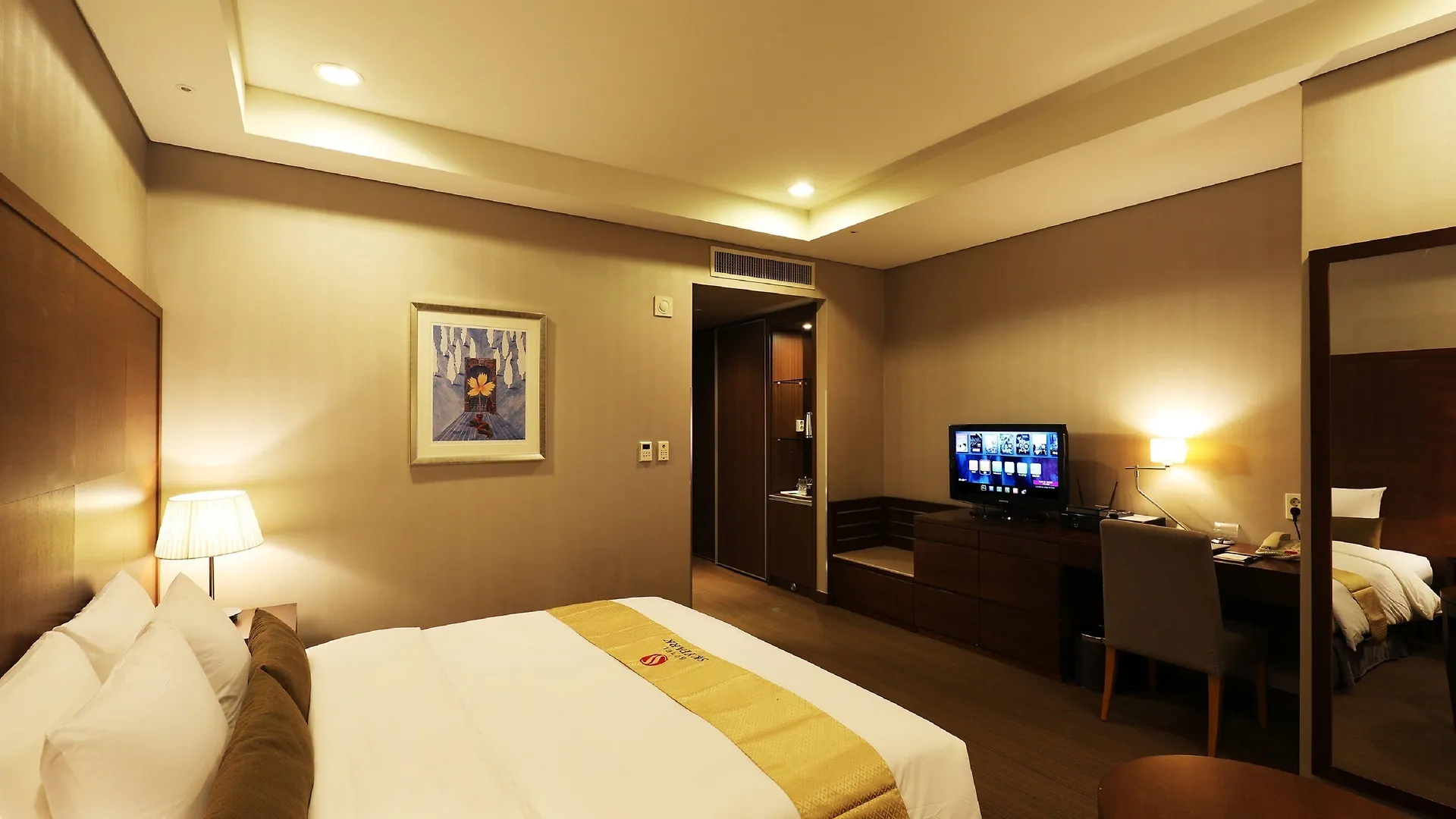 Bridge Hotel Incheon Songdo 2*,  韓国