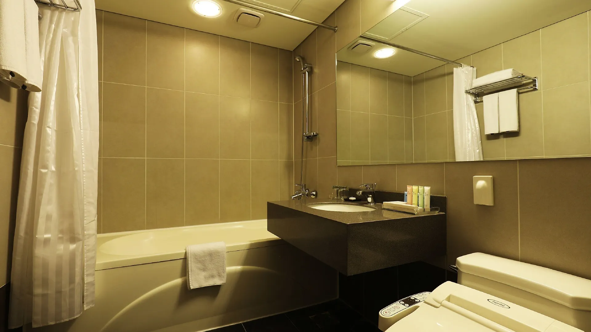 **  Bridge Hotel Incheon Songdo 韓国