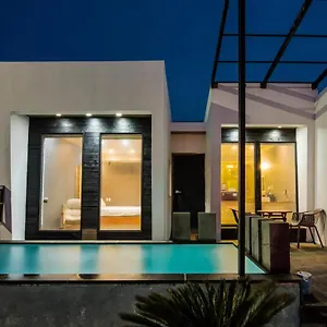 Aqua Beautique Poolvilla 펜션