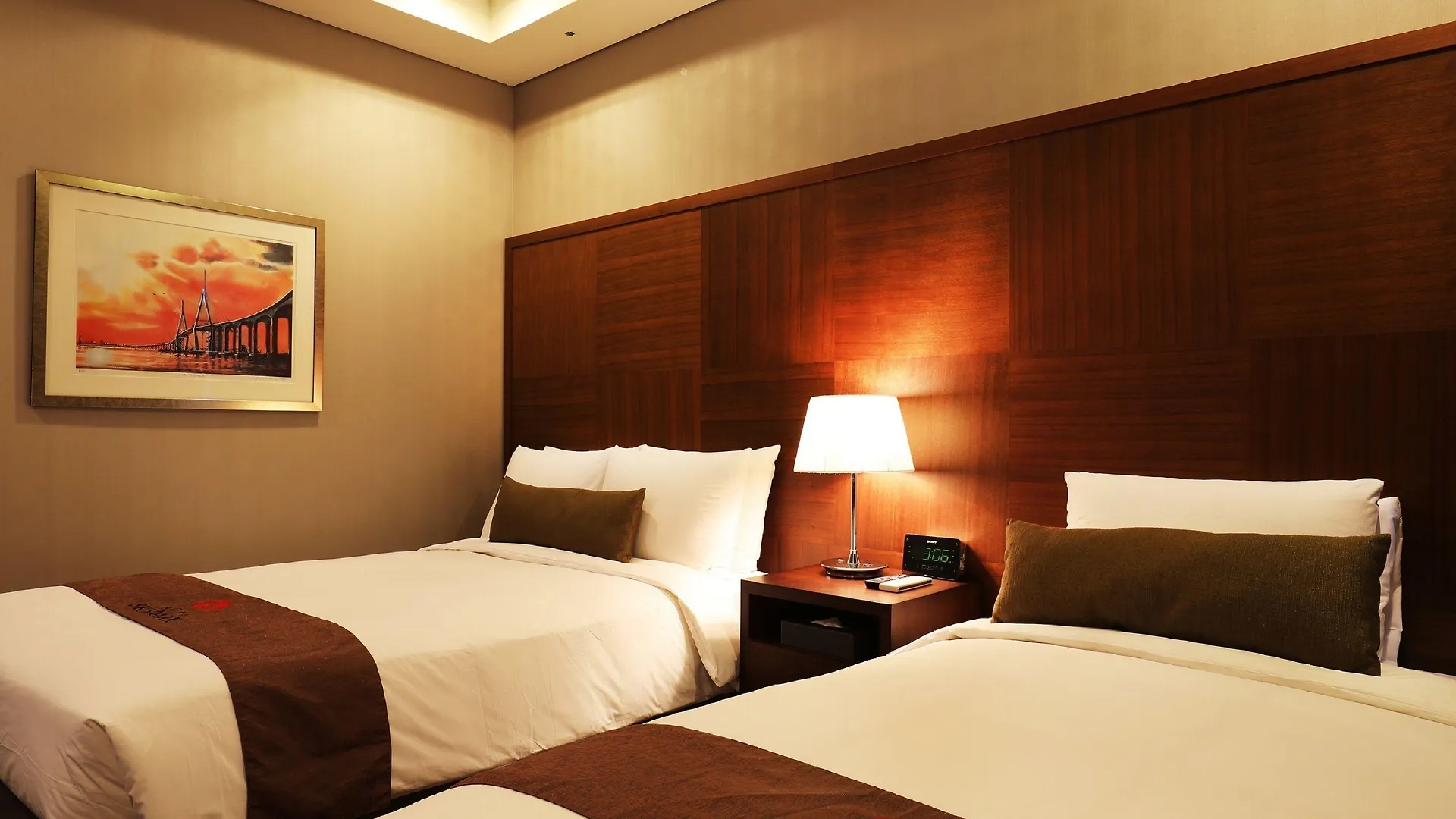 Bridge Hotel Incheon Songdo 2*,