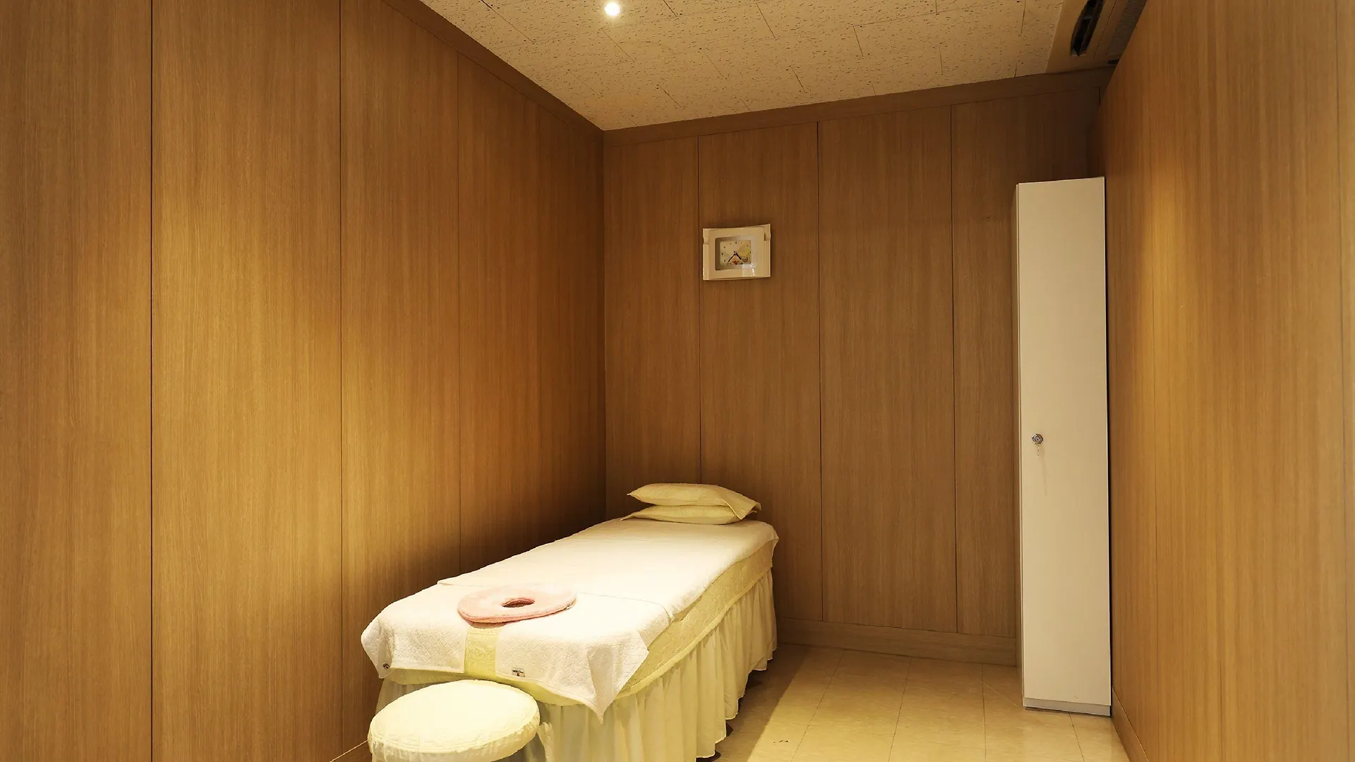 Bridge Hotel Incheon Songdo 2*,  Korsel